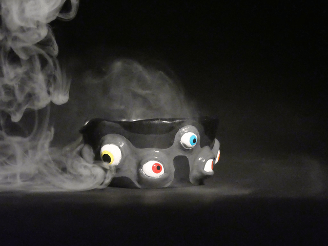 Cendrier "All eyes on me" Scrute